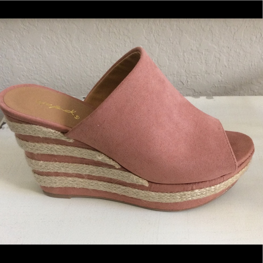 Qupid Wedge Sandals Dusty Blush Slip On